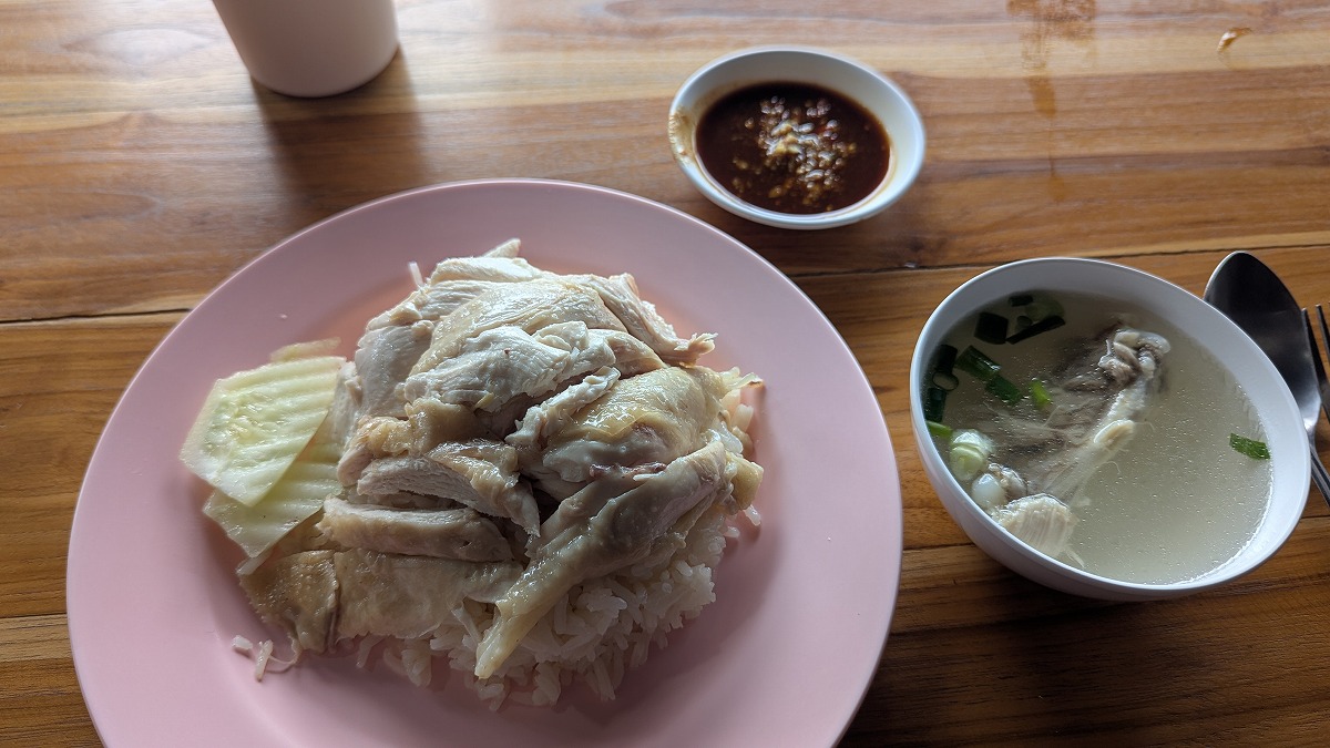 カオマンガイの店に寄ってみた。ร้านบ้านเด่นโภชนา