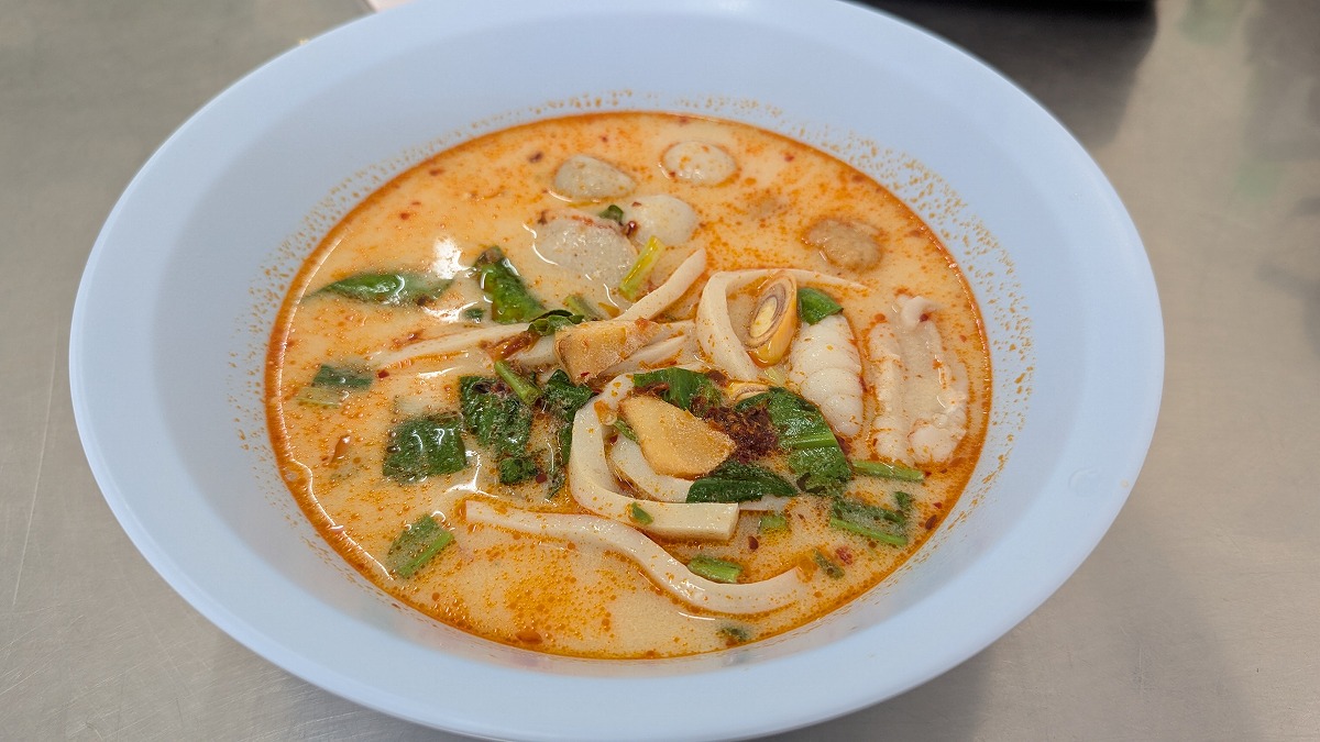 適当に入る。ก๋วยเตี๋ยวปลาคุณชาย Khun Chai Fish Noodle Soup