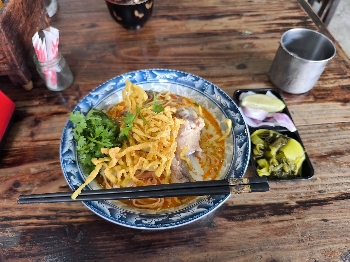 かなりポイント高いカオソーイ。Khao Soi Mueang Klaeng