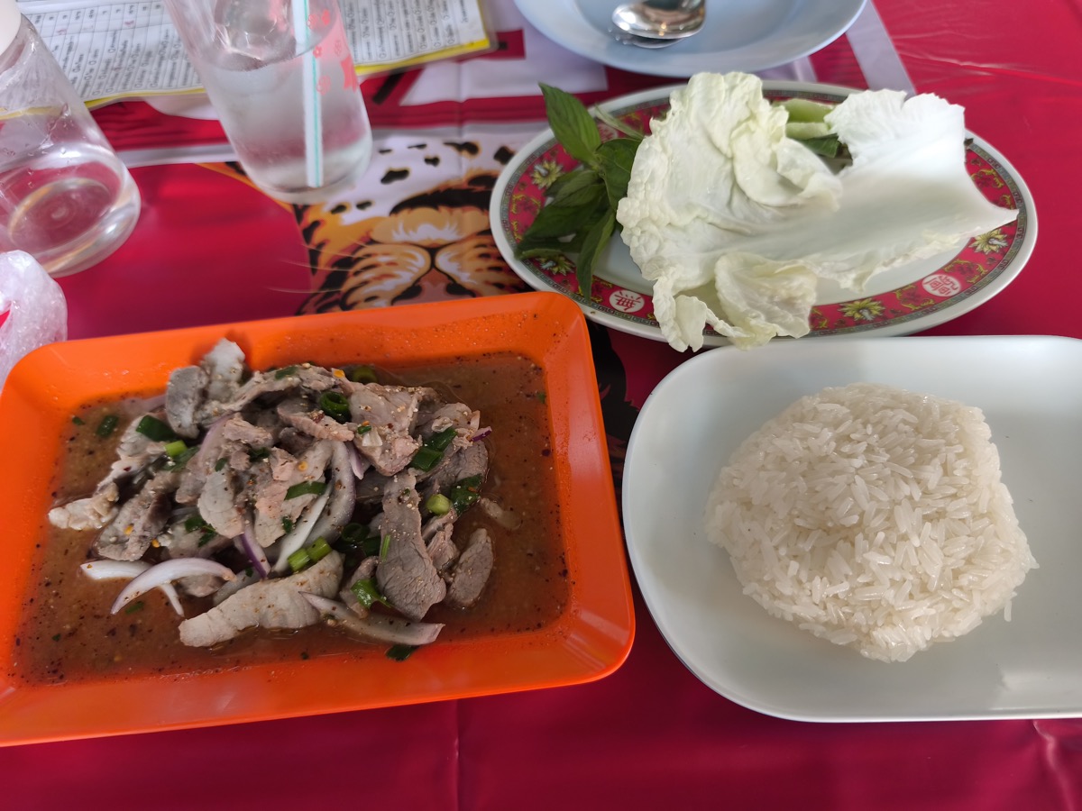 イサーン料理店。Somtumnongkai ส้มตำหนองคาย สาขา1