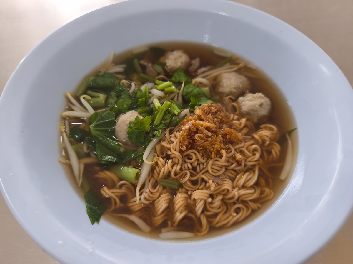 清潔感のある店。Vine Beef meat balls noodle วายน์บีฟ ก๋วยเตี๋ยวลูกชิ้นเนื้อ