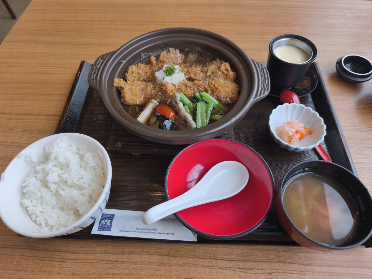 チェンマイは大戸屋の密度が濃い。OOTOYA