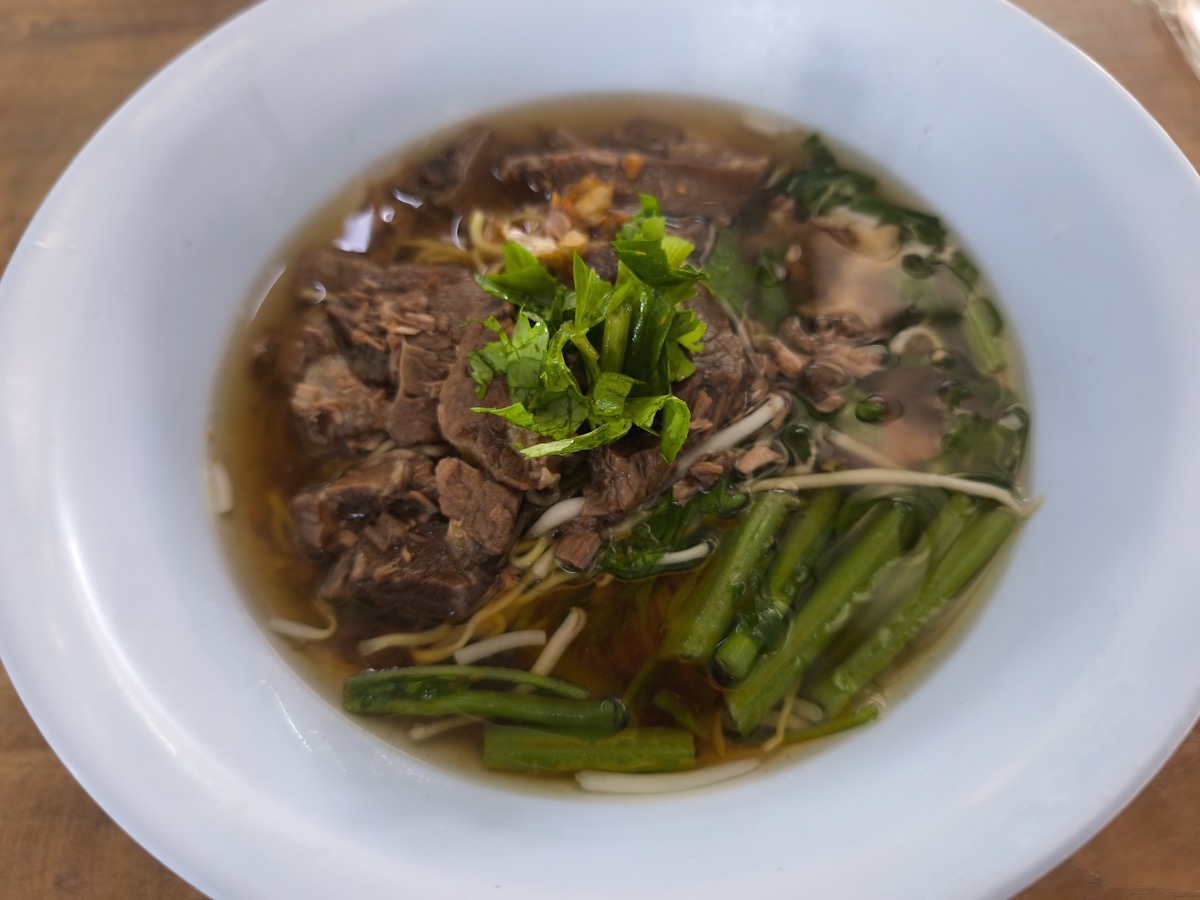 ここはうまいかも。Blue Noodle Shop