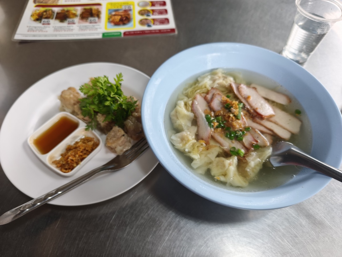 麺類は普通。チョー ポーチャナー ร้าน ช.โภชนา