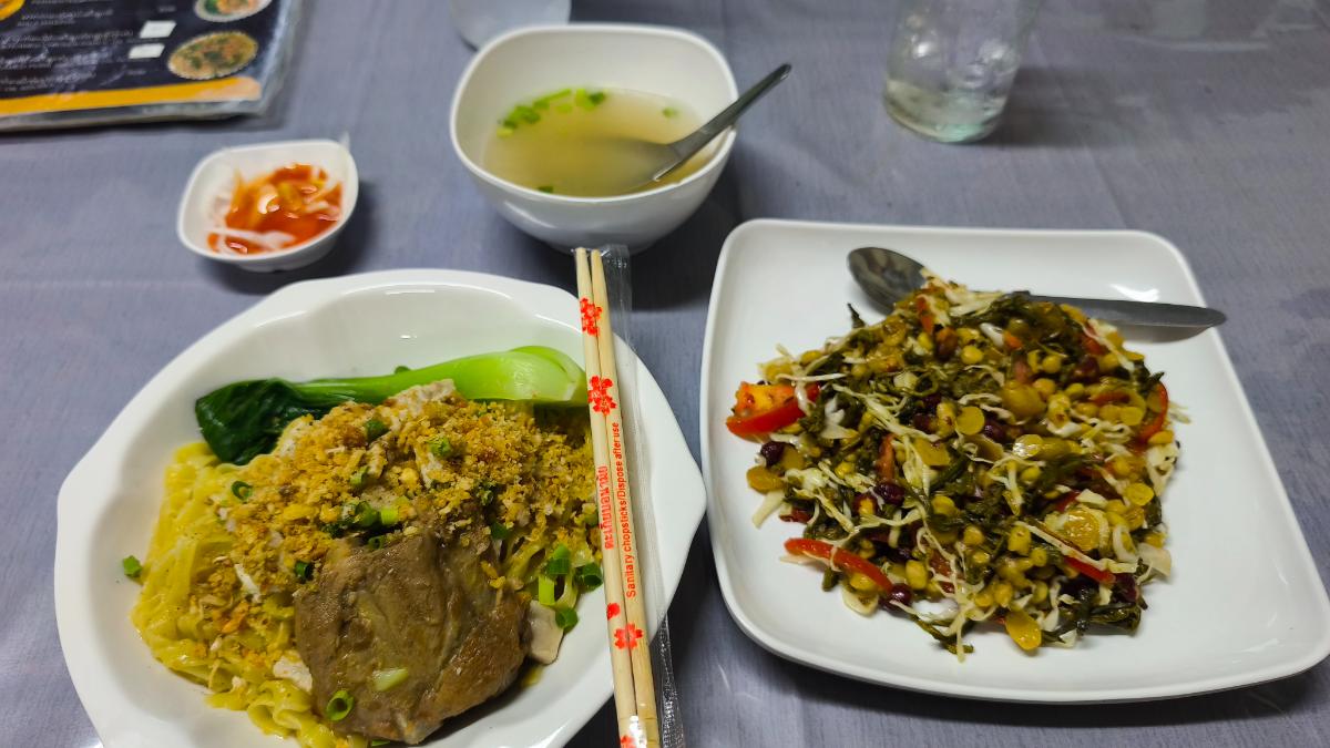 ミャンマー料理を食べてみる。Rangoon Food House
