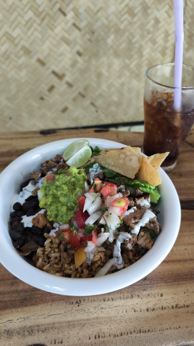 メキシコ料理店。Tia's Tacos